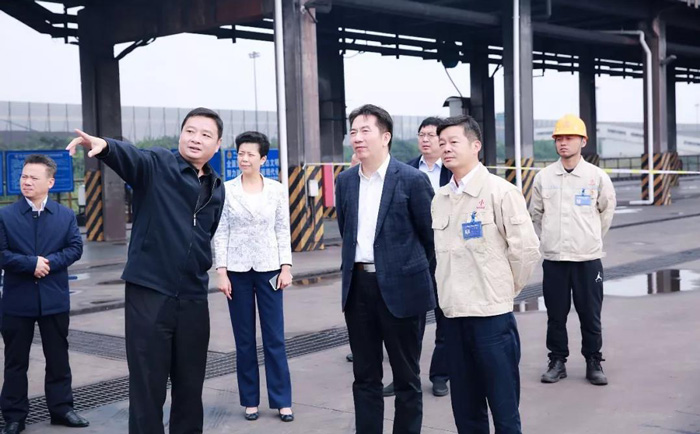 省委组织部副部长、编办主任俞军一行到开发区进行调研指导